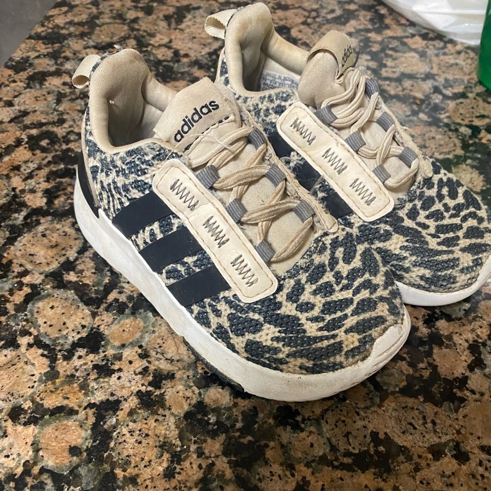 Toddler leopard adidas